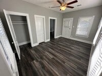 1111 Eddington St photo'