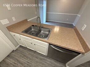 6526 Cooper Meadows Rd in Westerville, OH - Building Photo - Building Photo