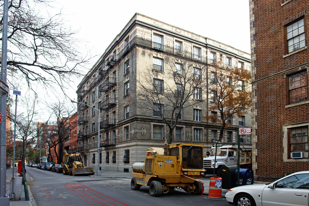 129 Columbia Hts in Brooklyn, NY - Building Photo