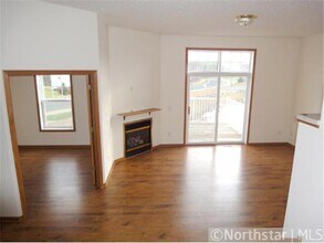 5066 Fountain Lane N in Plymouth, MN - Building Photo - Building Photo