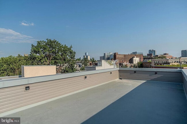 3936 Haverford Ave, Unit 2 photo'