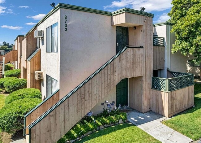 property at 8733 Lake Murray Blvd
