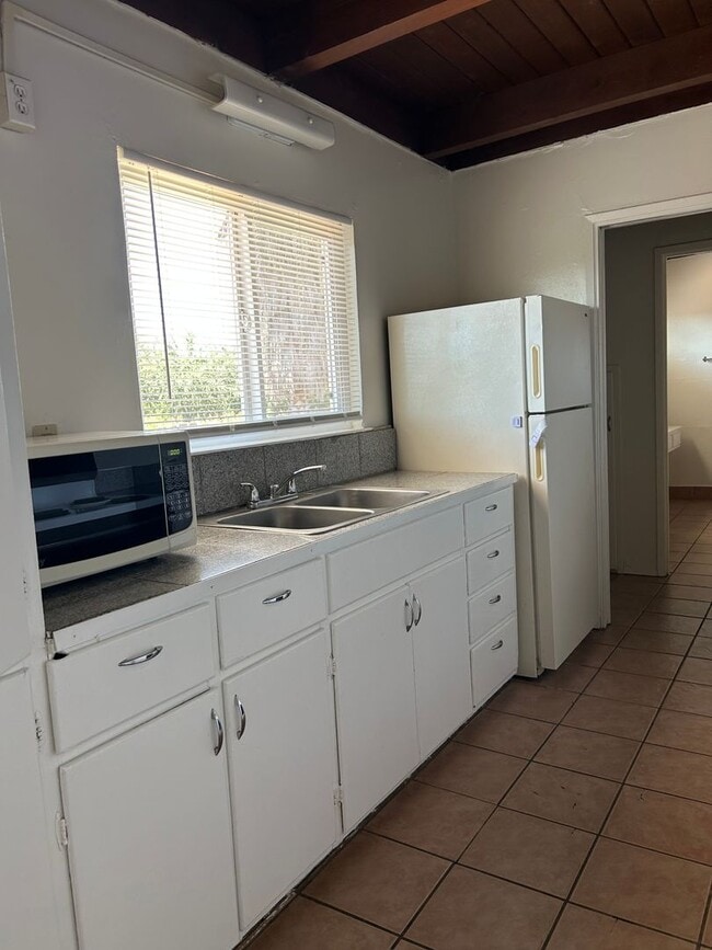 property at 5961 Milnes Rd