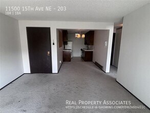 11500 15th Ave NE in Seattle, WA - Building Photo - Building Photo