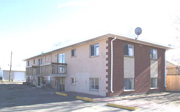 2540 Kenton St in Aurora, CO - Foto de edificio