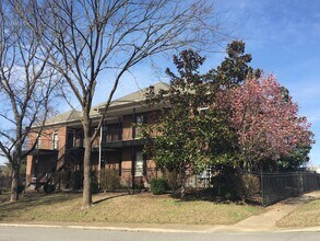 5000 Park Ave, Unit 202 in Nashville, TN - Building Photo - Building Photo