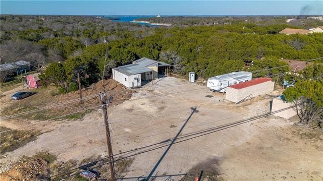 690 TX-22 in Clifton, TX - Building Photo - Building Photo