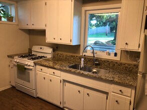 2748 Western Ave N, Unit Lower Unit in Roseville, MN - Building Photo - Building Photo