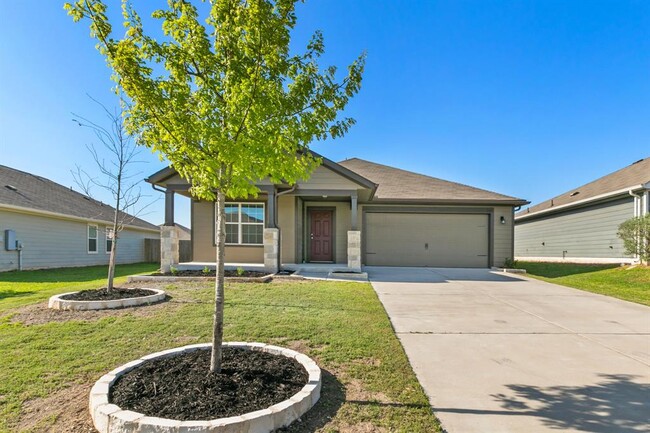 725 Liard River Rd in Hutto, TX - Building Photo - Building Photo