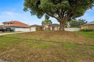 517 SW College Park Rd in Port St. Lucie, FL - Building Photo - Building Photo