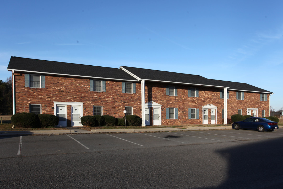 Riverview Townhouses in Advance, NC - Building Photo