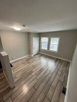 106 N Main St in Minoa, NY - Building Photo