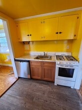 33 Portship Rd in Dundalk, MD - Building Photo - Building Photo