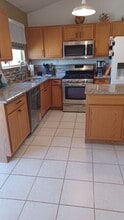 6948 Eastford Pl NW in Albuquerque, NM - Building Photo - Building Photo