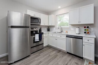 232 Jordan Ln in Wilmington, NC - Building Photo - Building Photo