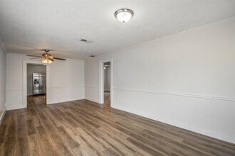 8209 Bangle St in Houston, TX - Building Photo - Building Photo