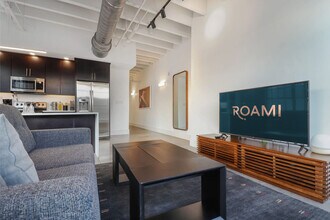 822 Howard Ave in New Orleans, LA - Foto de edificio - Building Photo
