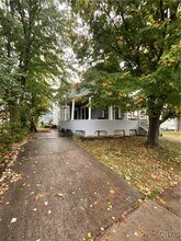 409 S Massey St in Watertown, NY - Foto de edificio - Building Photo