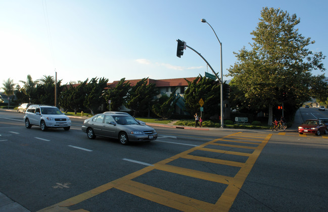 Camino Real Apartments in Carpinteria, CA - Building Photo - Building Photo