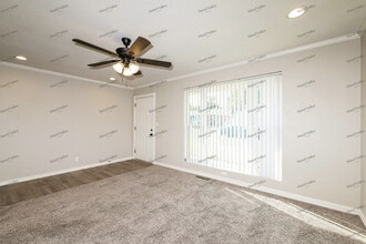 5937 NW 60th St in Warr Acres, OK - Building Photo - Building Photo