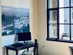 408 NW 12th Ave in Portland, OR - Building Photo - Building Photo