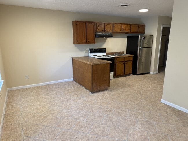 103 Issac Dr, Unit 103 A Issac Drive in Tupelo, MS - Building Photo - Building Photo