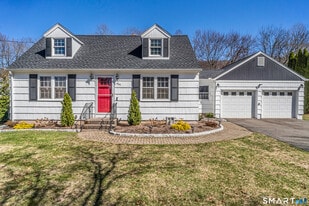 466 High Hill Rd in Meriden, CT - Building Photo