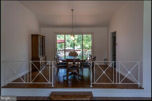 1000 Haddonfield-Berlin Rd in Cherry Hill Township, NJ - Building Photo