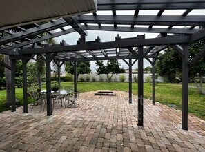 923 SE 32nd St in Cape Coral, FL - Building Photo - Building Photo