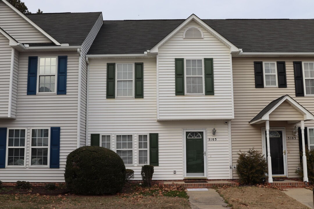 5103 Mass Rock Dr in Raleigh, NC - Building Photo