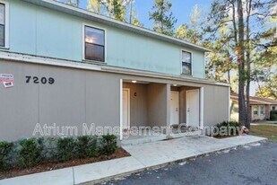 7209 SW 45th Pl in Gainesville, FL - Building Photo