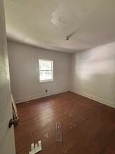 567 W Leafland Ave in Decatur, IL - Building Photo - Building Photo