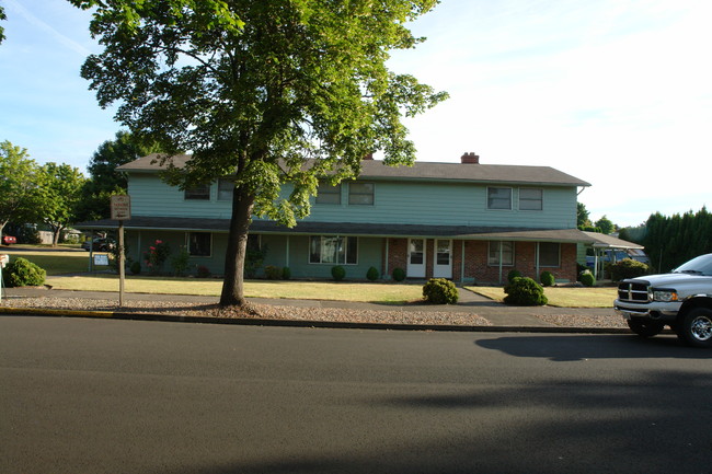 313-319 Hollyhock Pl N in Salem, OR - Building Photo - Building Photo