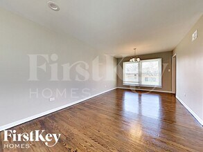 16322 Kenwood Ct in South Holland, IL - Building Photo - Building Photo