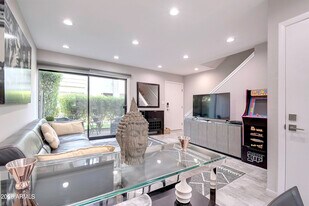 4610 N 68th St in Scottsdale, AZ - Building Photo