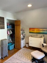 24 Burnham St, Unit 3 in Somerville, MA - Foto de edificio - Building Photo