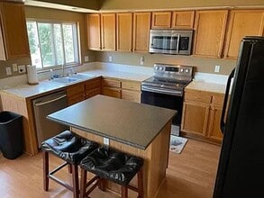 6055 Whetstone Dr in Colorado Springs, CO - Building Photo - Building Photo