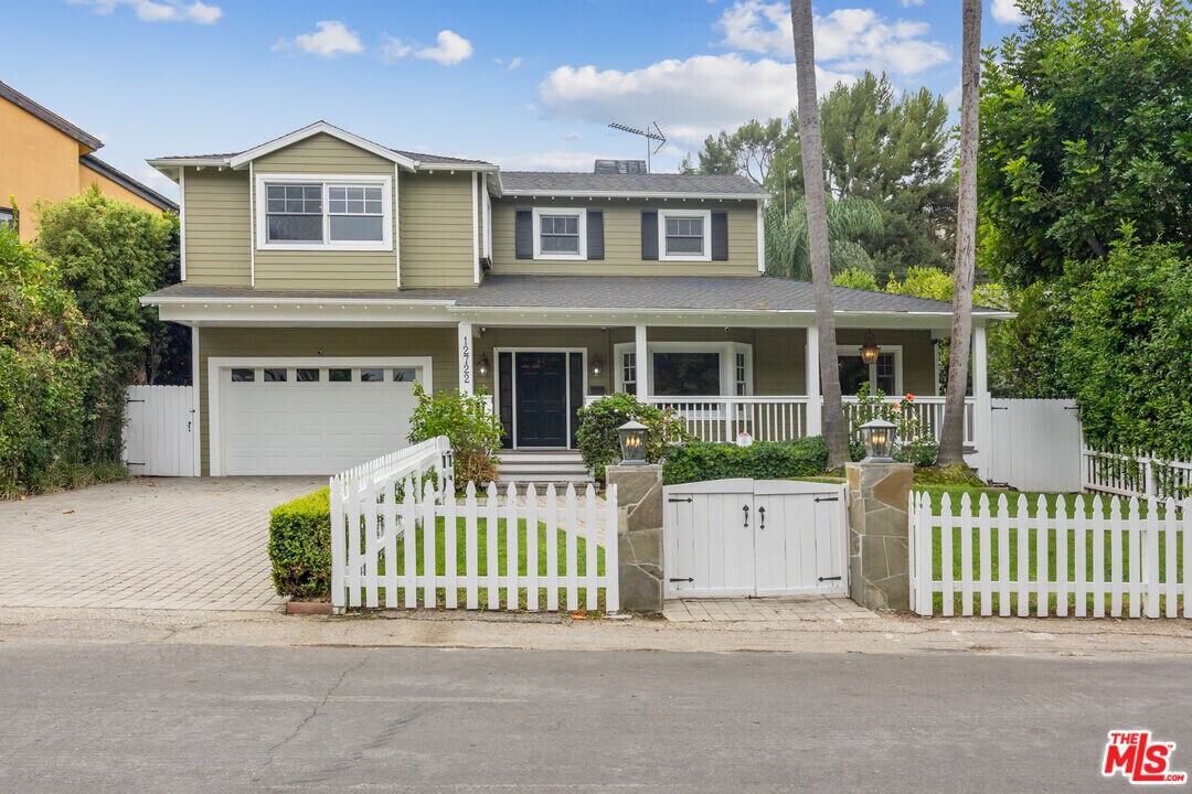 12722 Halkirk St in Los Angeles, CA - Building Photo