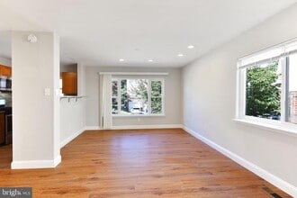 9331 Neil Rd in Philadelphia, PA - Building Photo - Building Photo
