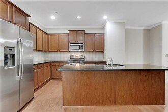 1300 Hopkins Dr in Decatur, GA - Building Photo - Building Photo