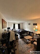 19 Kippy Dr, Unit 1 in Waban, MA - Building Photo - Building Photo