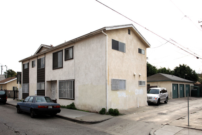 2122 10th St in Long Beach, CA - Building Photo - Building Photo