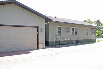 510 12th Ave in Brookings, SD - Building Photo - Building Photo