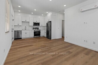 2818 Nye St in San Diego, CA - Building Photo - Building Photo
