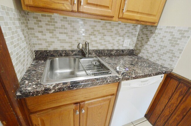 316 Parker St in Gardner, MA - Building Photo - Building Photo