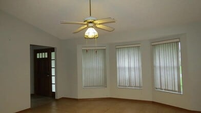 1340 Woodlake Circle in St. Cloud, FL - Building Photo - Building Photo