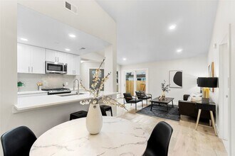 4506 Dorsett Oaks Cir in Austin, TX - Building Photo - Building Photo