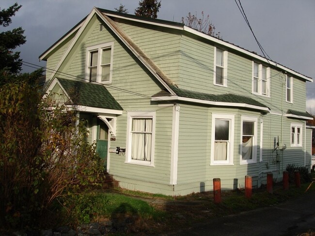 property at 1310 Grant St