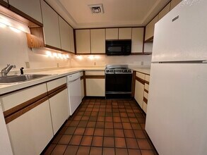 50 Saint Stephen St, Unit 8 in Boston, MA - Building Photo - Building Photo