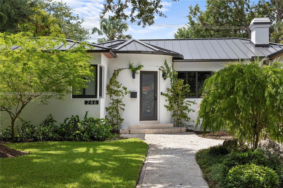 246 NW 93rd St in Miami Shores, FL - Building Photo